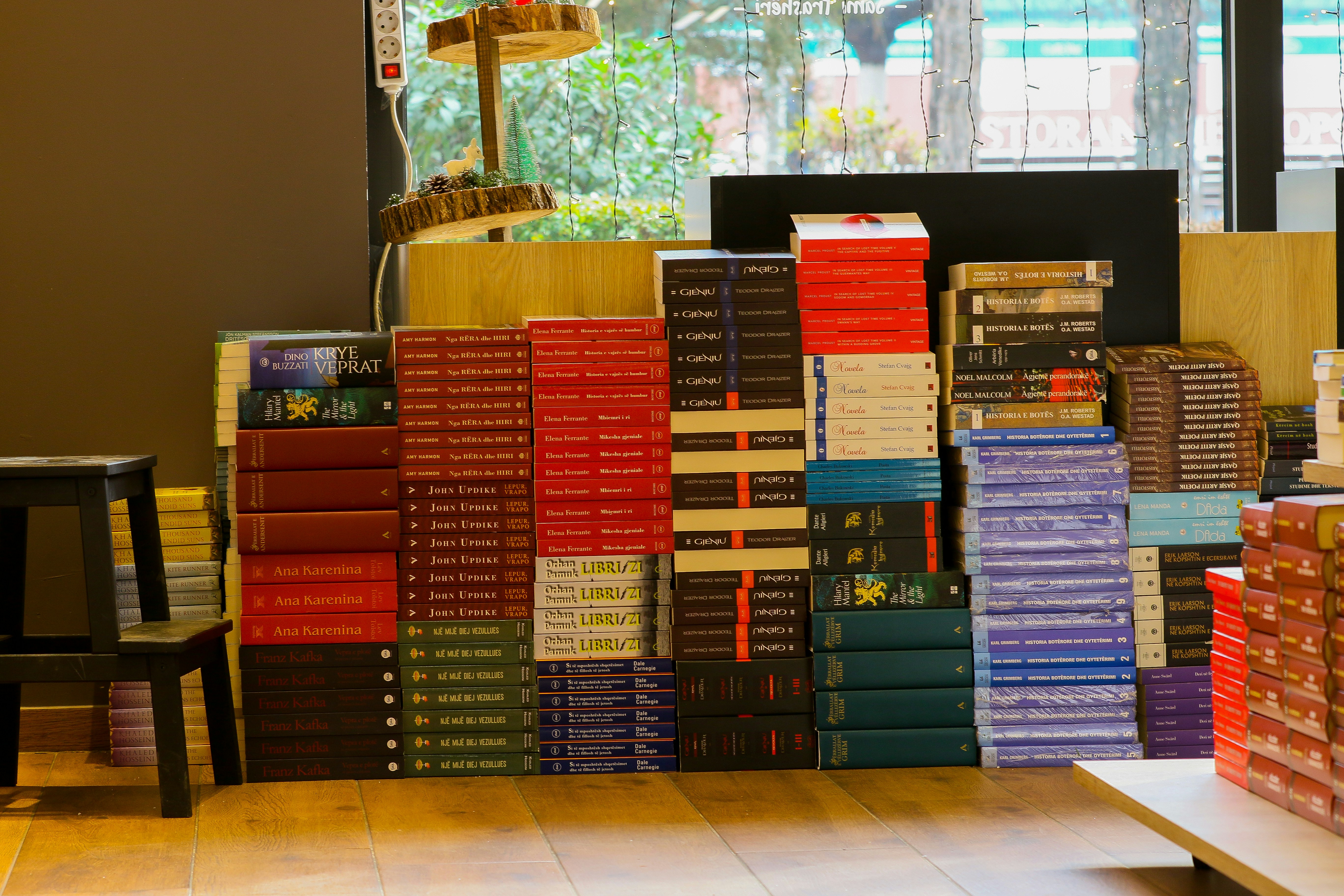 KDP Select vs. Expanded Distribution: Which Pays More?